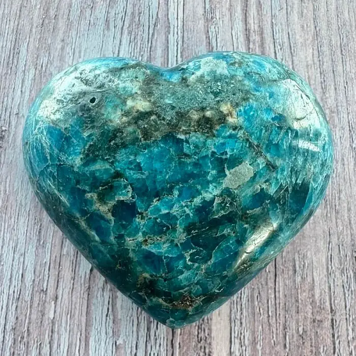 Apatit srdce Madagaskar APA8 č. 7 - cca 8,5 x 7,7 cm, 333 g