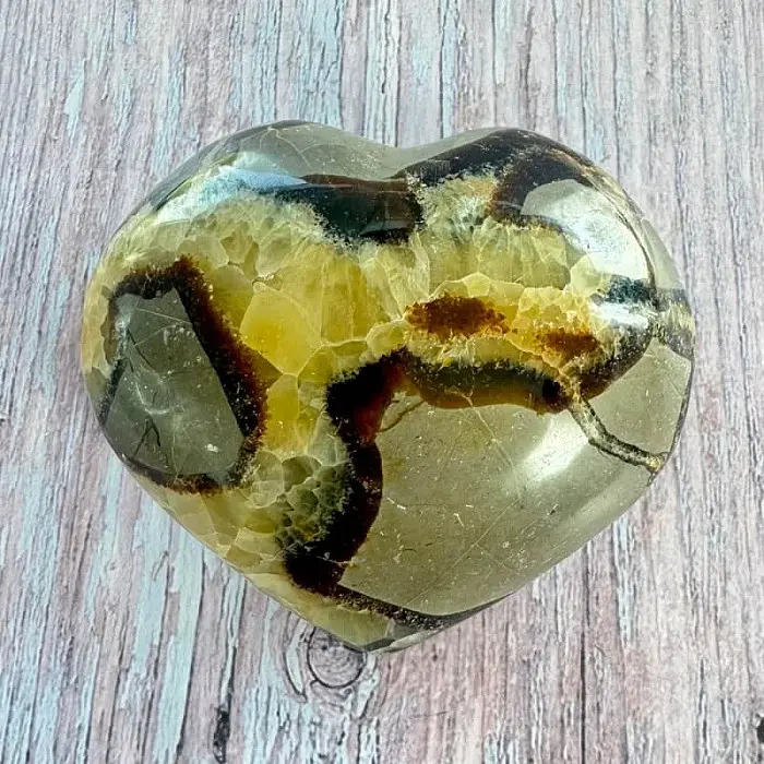Septárie leštěná Madagaskar Srdce P7-8 - cca 7,9 x 6,9 cm, 263,4 g