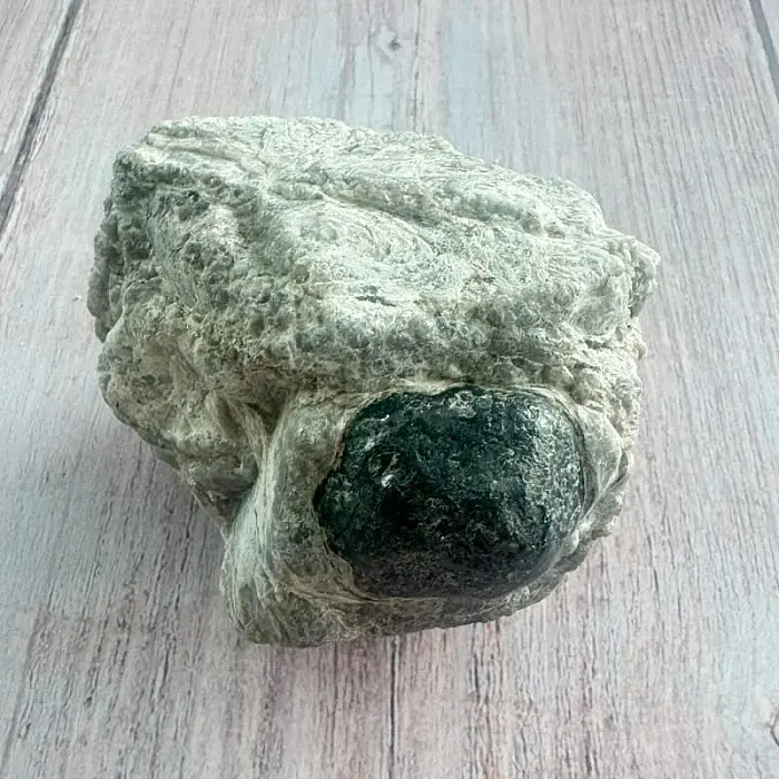 Obsidián Apačská slza v matrixu USA 4 - cca 2,7 cm, 313 g