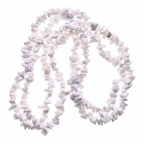 Magnezit (Howlit bílý) náhrdelník sekaný - cca 80 cm