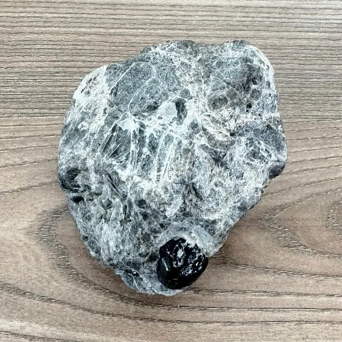 Obsidián Apačská slza v matrixu USA 109 - cca 1,7 cm, 375,6 g