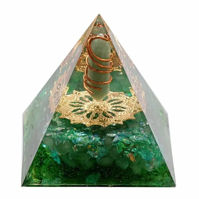 Orgonit pyramida avanturínová s krystalem avanturínu - 6 x 6 x 6,2 cm