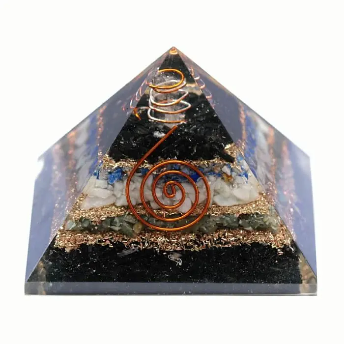 Orgonit pyramida mix polodrahokamů - cca 6,5 x 6,5 cm