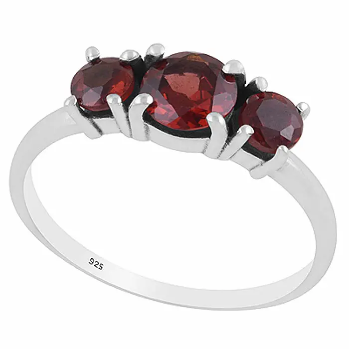 Stříbrný prsten s granátem - 52 mm (US 6), 2,3 g