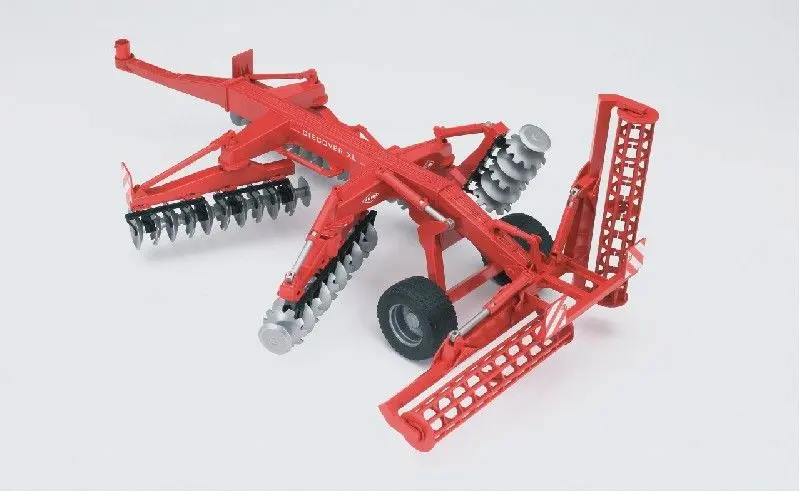 Diskový podmítač KUHN - Bruder 2217