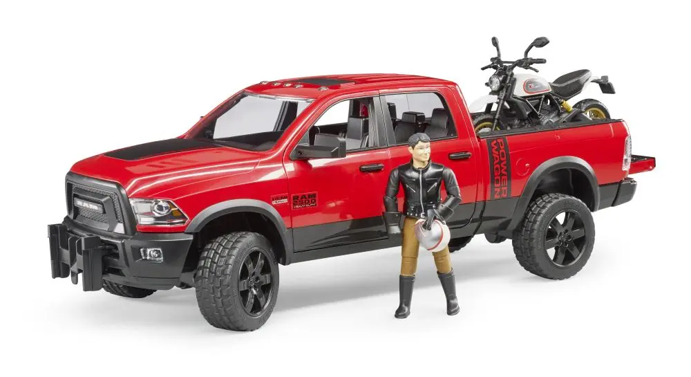 Bruder 2502 RAM 2500 Power Wagon s Ducati Scrambler a řidičem