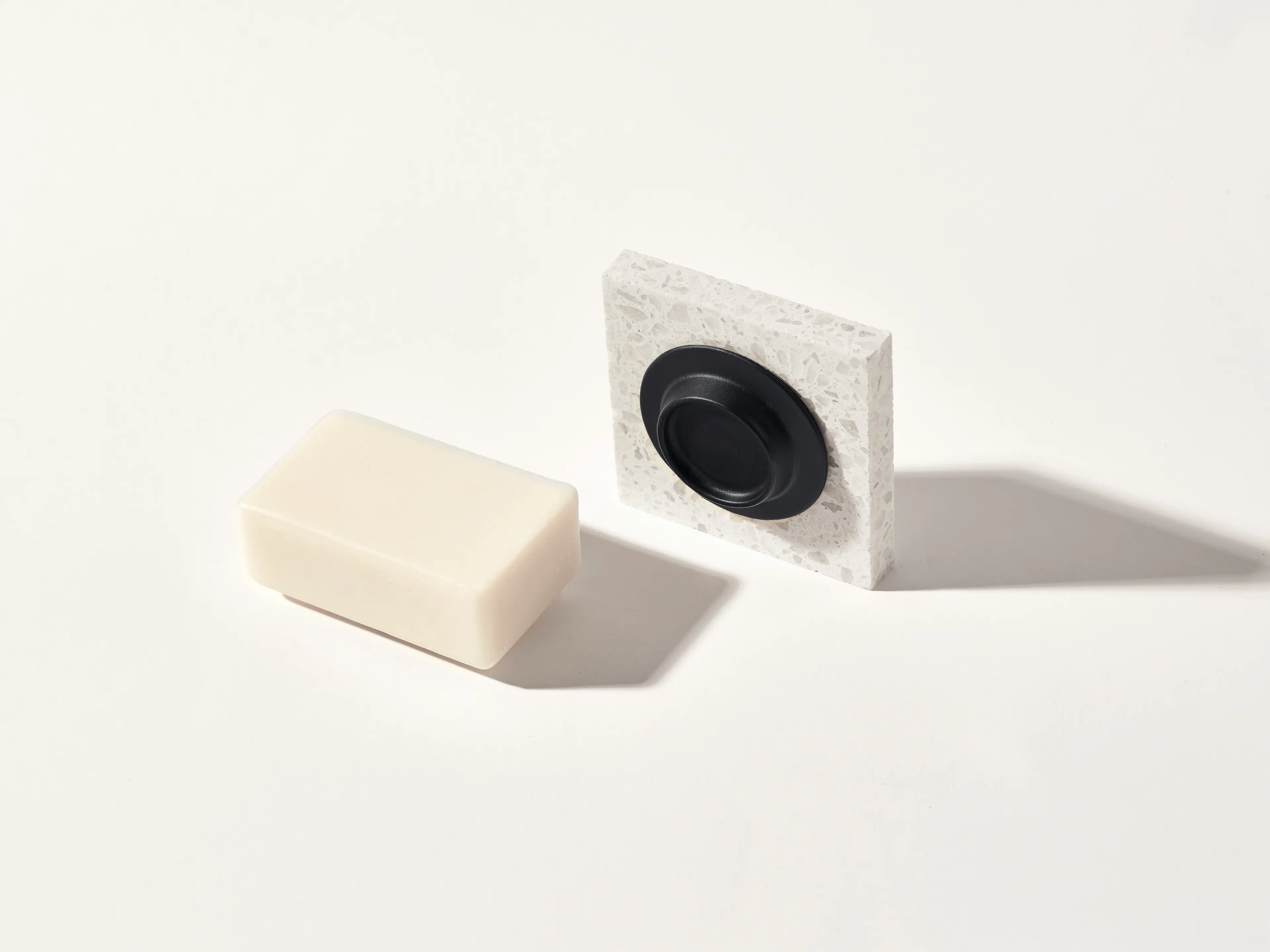 Magnetický držák na mýdlo - Soapi Black uni