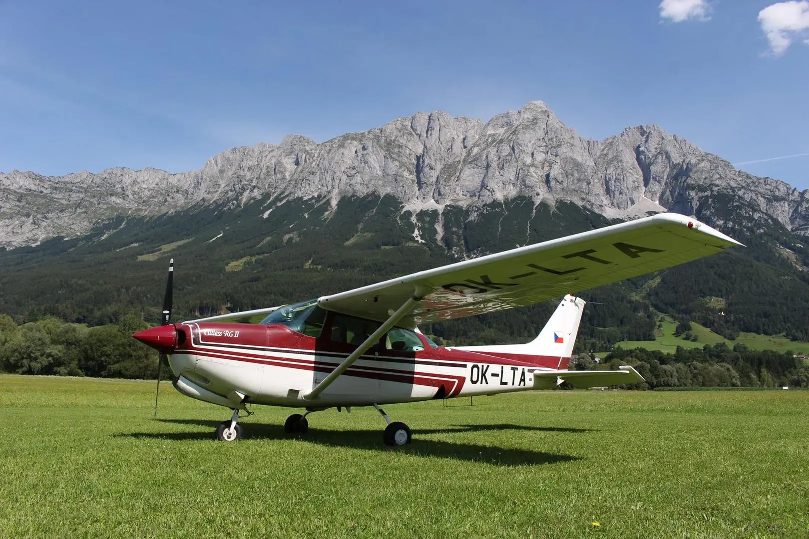 Aeroklub Praha Letňany - pilotem na zkoušku - Pilotem Cessny nebo Bristell B23 na zkoušku