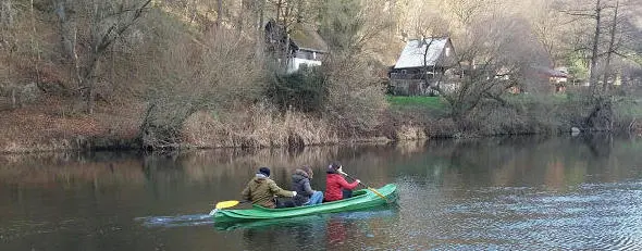 Půjčovna lodí na Berounce - Kánoe trojmístná