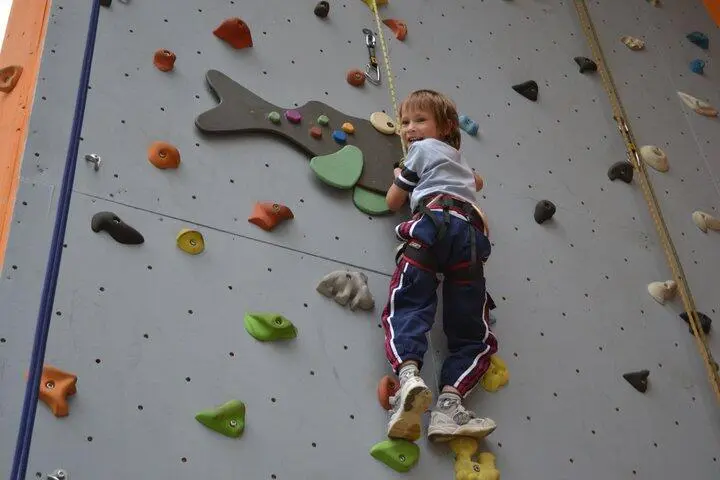Vertical park Harrachov - zábavní centrum pro děti i dospělé - Lezecká stěna