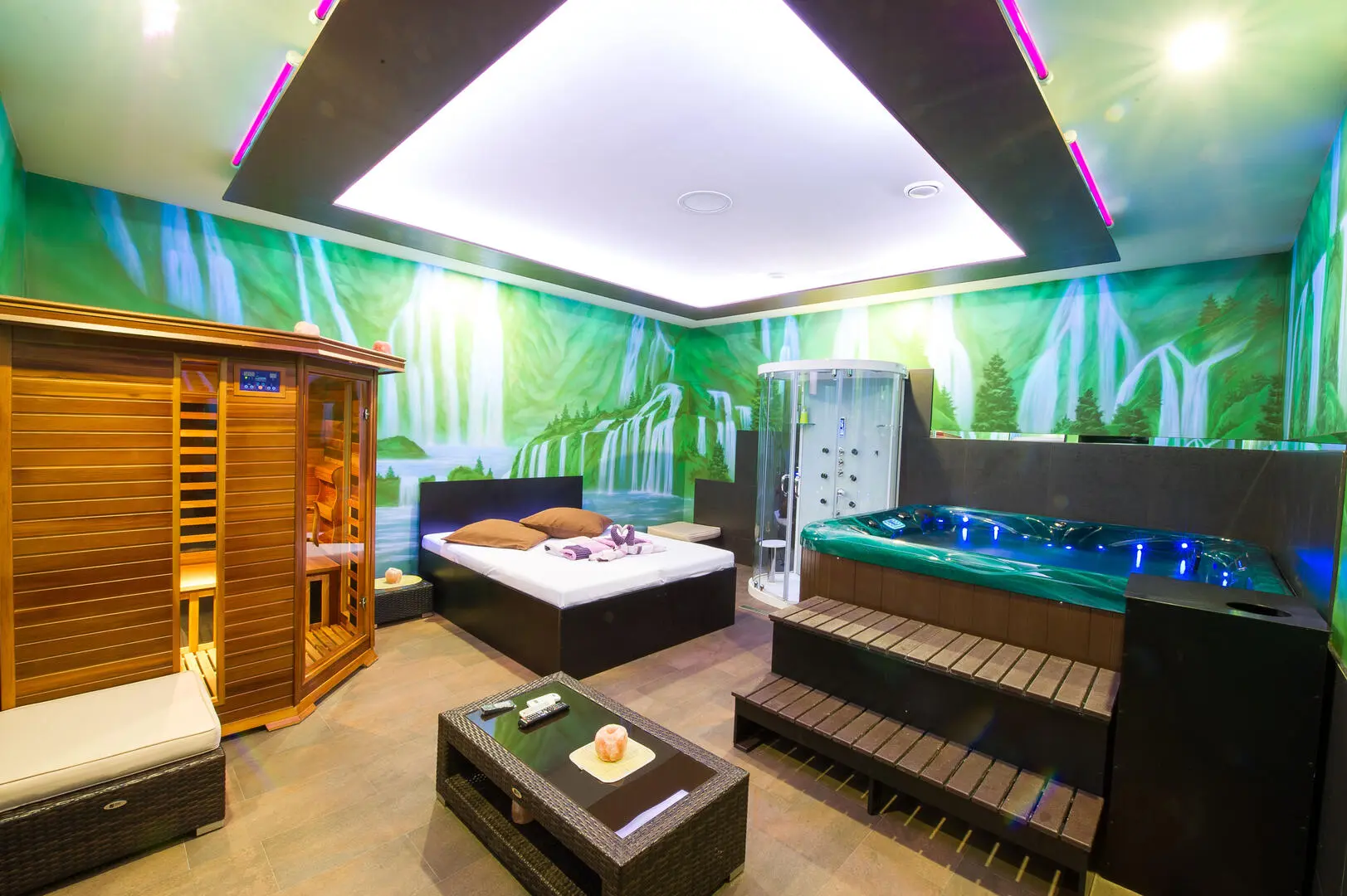 Wellness Ďáblice Praha - nezapomenutelný čas jen pro Vás - Privátní zóna - Zelený svět vodopády