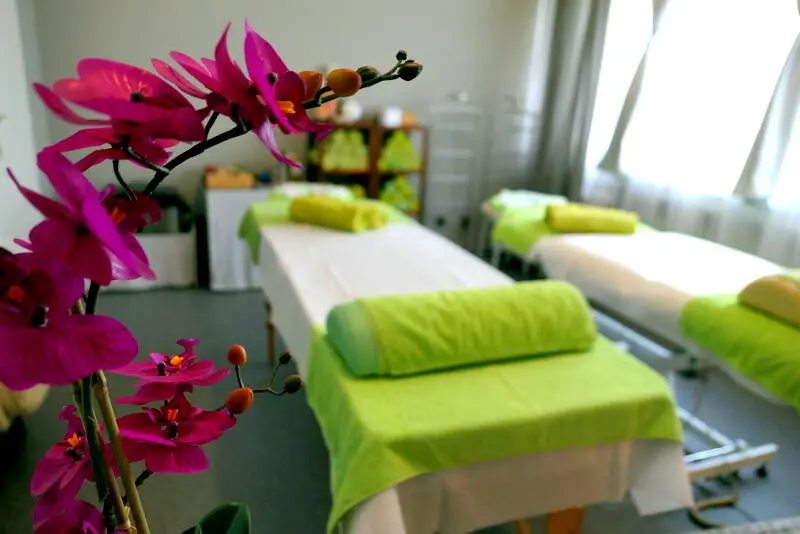 Masáže - individuální nebo párové ve studiu O´WELL - Masáž unavených chodidel a lýtek - 30 nebo 45 min relaxu