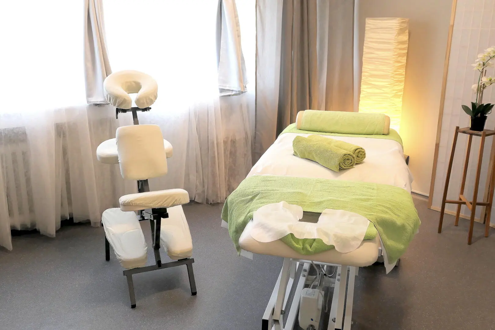 Masáže - individuální nebo párové ve studiu O´WELL - Faceliftingová masáž obličeje v délce 30, 45 nebo 60 min