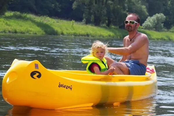 Lodí z Děčína do Bad Schandau - 22 km krásnou přírodou - Raftem z Děčína do Bad Schandau - 22 km krásnou přírodou