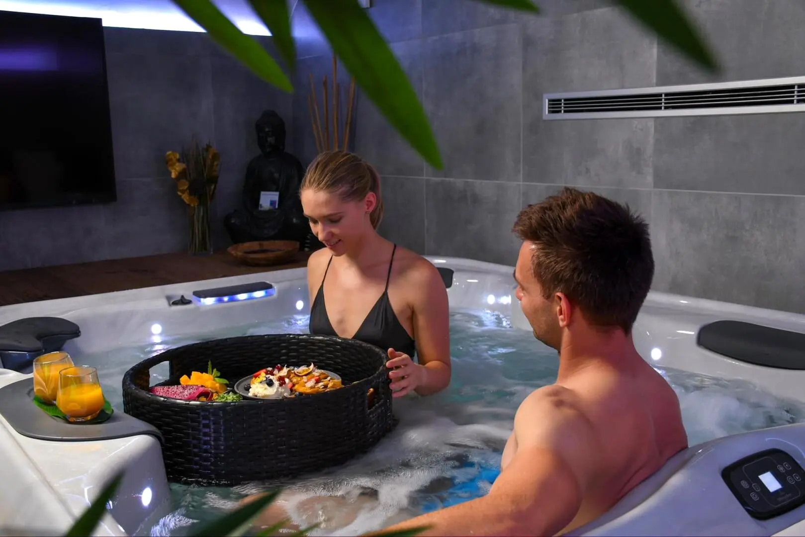 UPPER SPA - privátní wellness v centru Brna - Upper zážitek - Floating breakfast - privátní wellness v centru Brna
