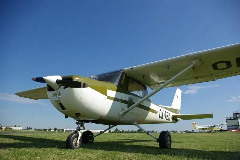 Aeroklub Praha Letňany - vyhlídkové lety - Trasa dle Vašeho přání Cessnou 152 nebo Bristell B23 - let pro 1 osobu
