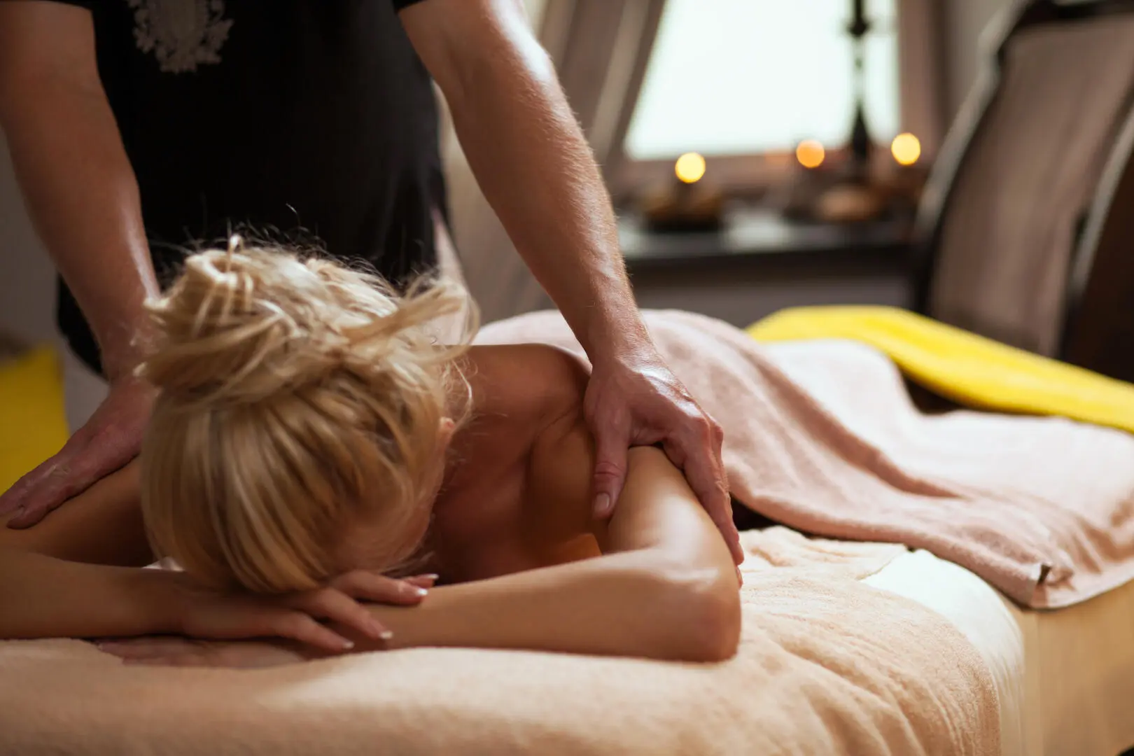 Regenerační a relaxační masáž v salonu Aromamasáže Olomouc - relaxace celého těla