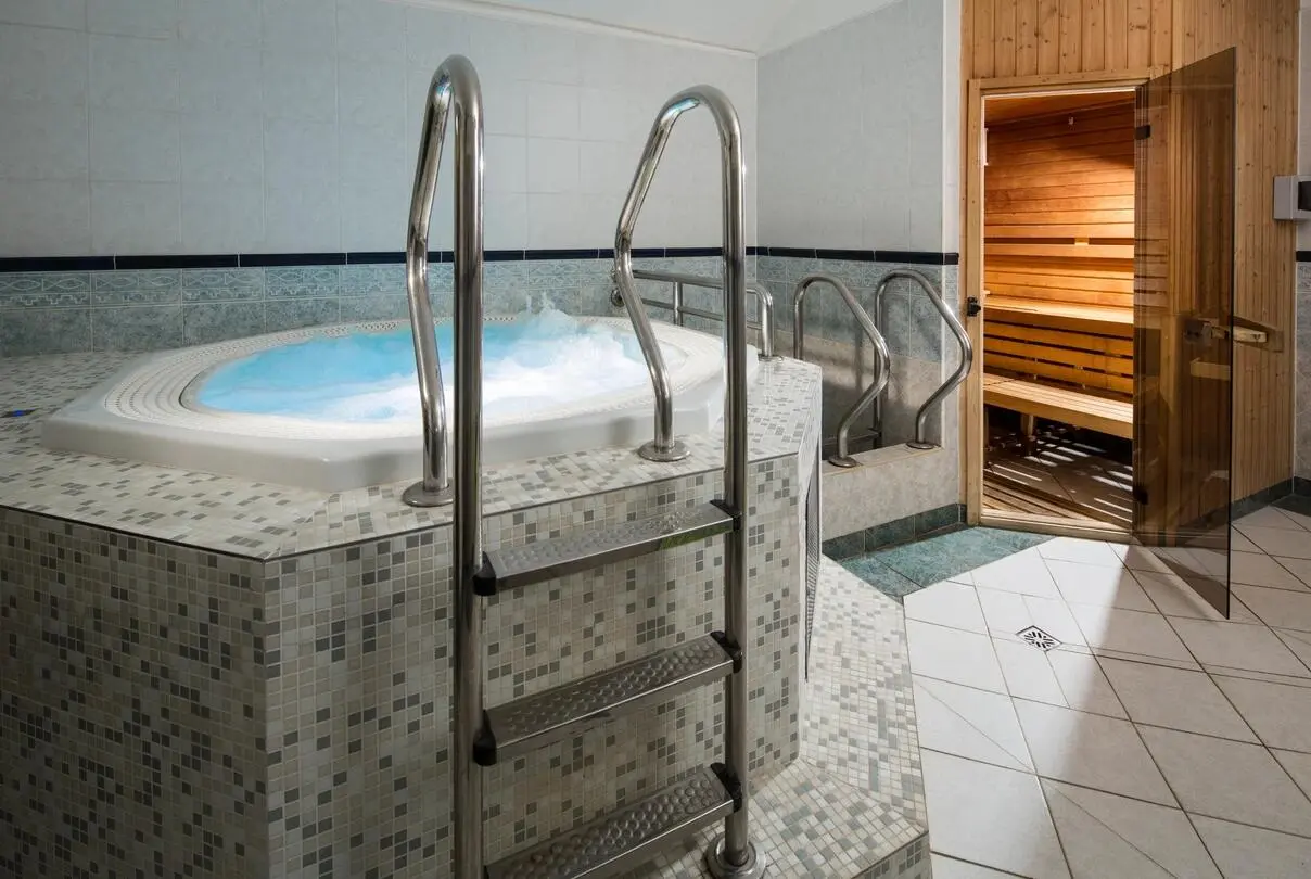 Privátní whirlpool a finská sauna v lázních Libverda