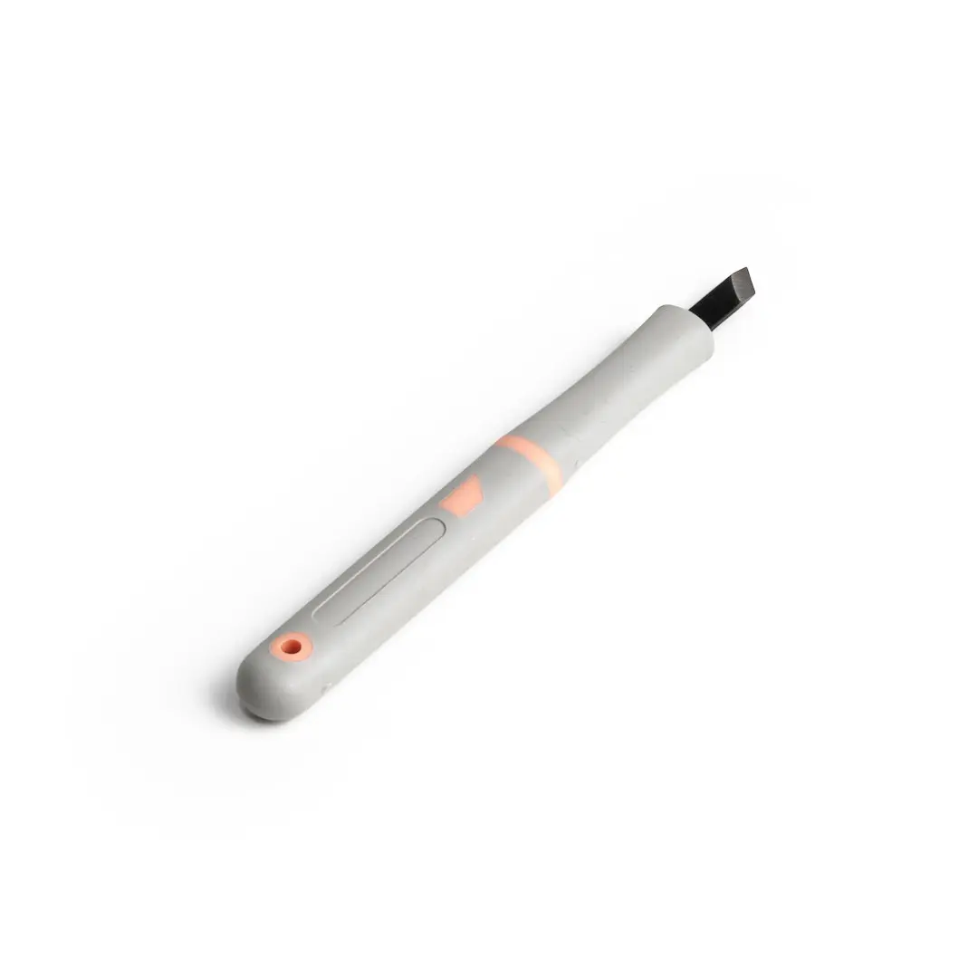 Japonské řezbářské mini-dláto MARUICHI s šikmou čepelí - 7,5 mm 5127