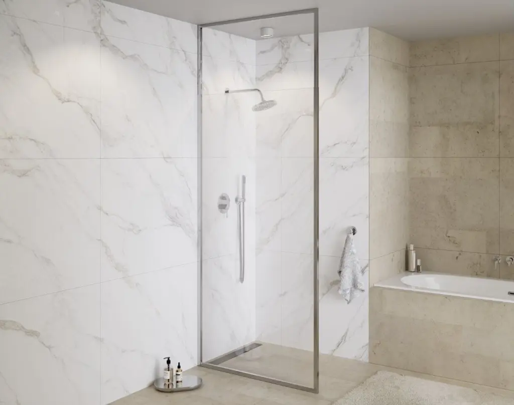 BESCO Walk-in sprchový kout ICON CHROM Barva rámu Chrom/Leštěný hliník (ALU), Rozměr A 110, Rozměr C 200, Výplň Čiré bezpečnostní sklo 8 mm BCICON11CC