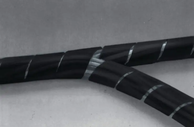 Nedis SWB KS-10BLACK - Cable management | Spirálové pouzdro | 10m | Max. tloušťka kabelu 60 mm | PVC | Černá