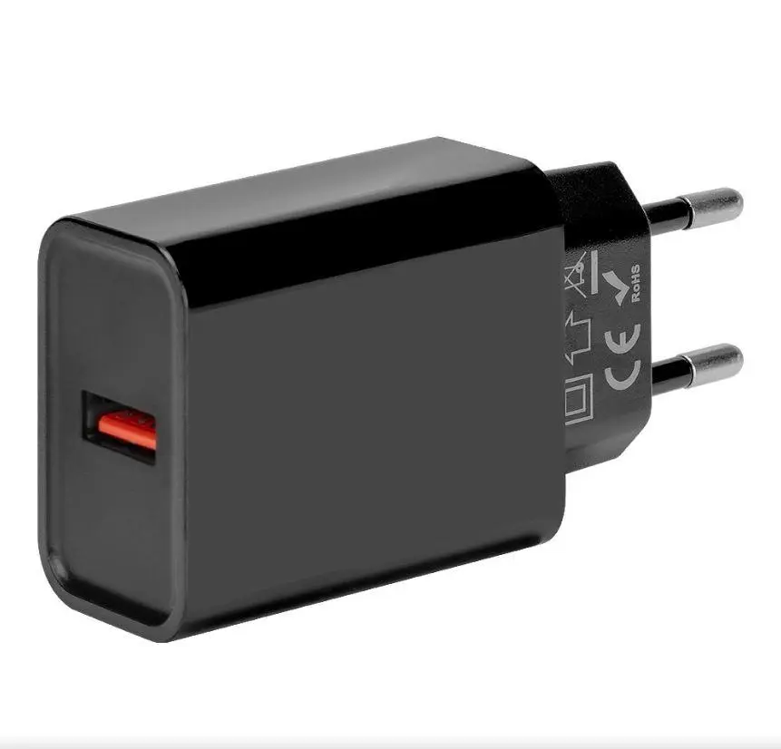 Obal:Me Cestovní adaptér USB-A 18W Black