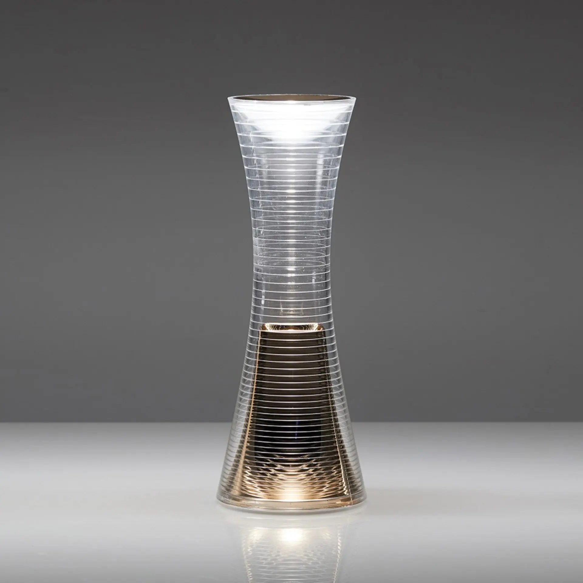 Artemide stolní svítidlo Come Together 2,4 W 2700K měď, dobíjecí