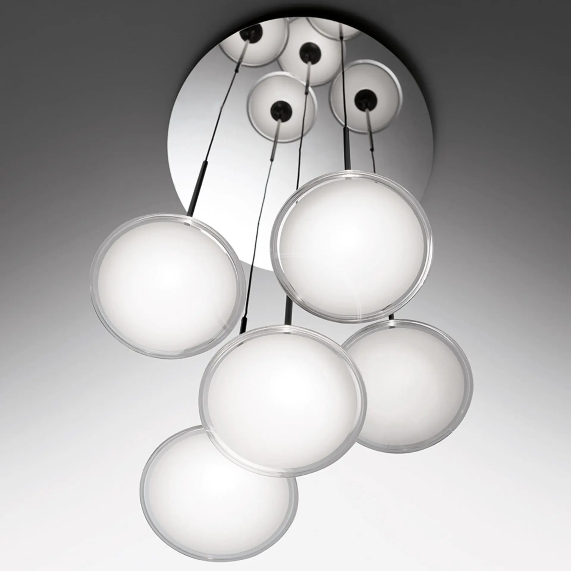 Artemide závěsné svítidlo Orsa Cluster 5 Design Collection 37 W 220-240 V stmívatelné 3000K
