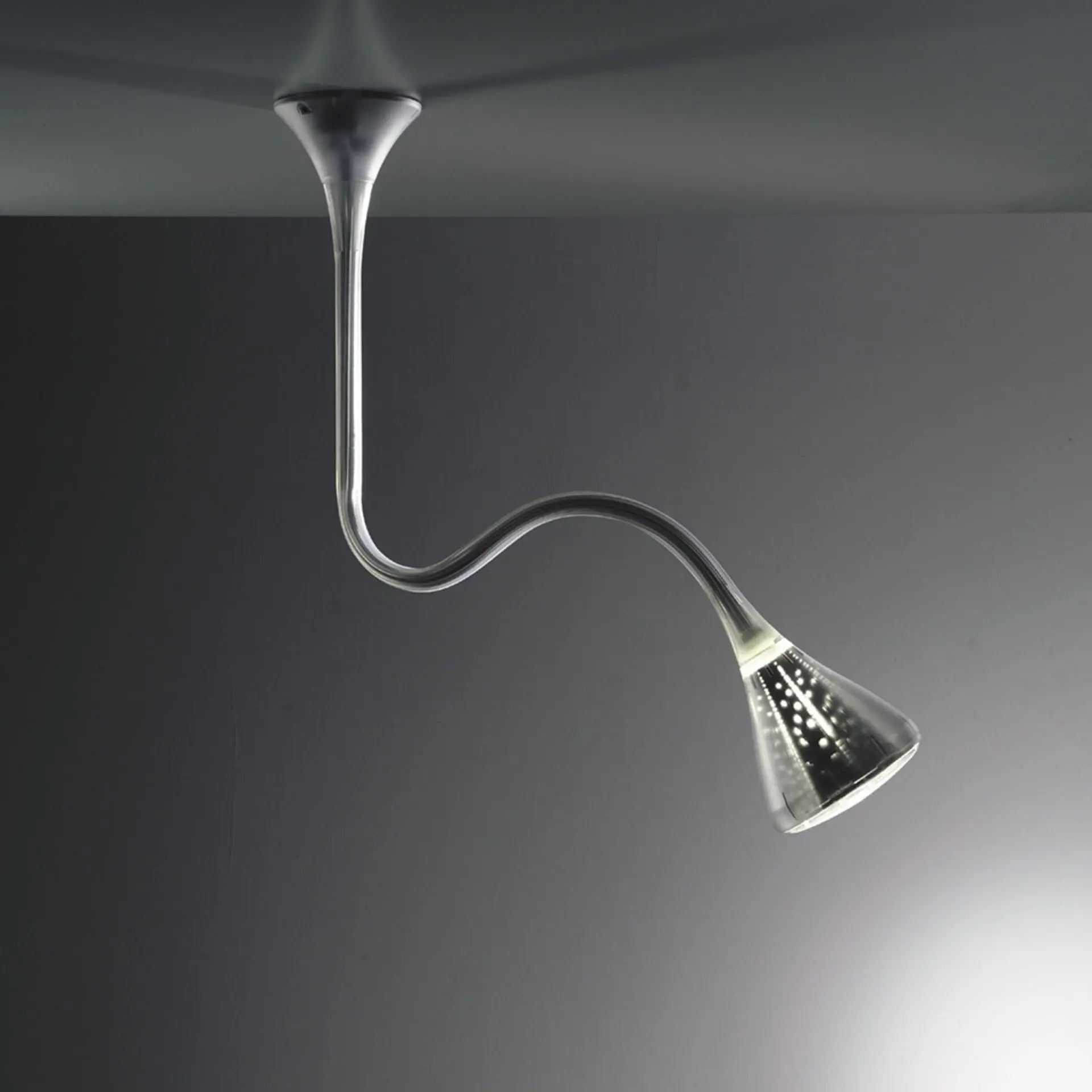 Artemide závěsné svítidlo Pipe LED 27 W 220-240 V 2700K stmívatelné