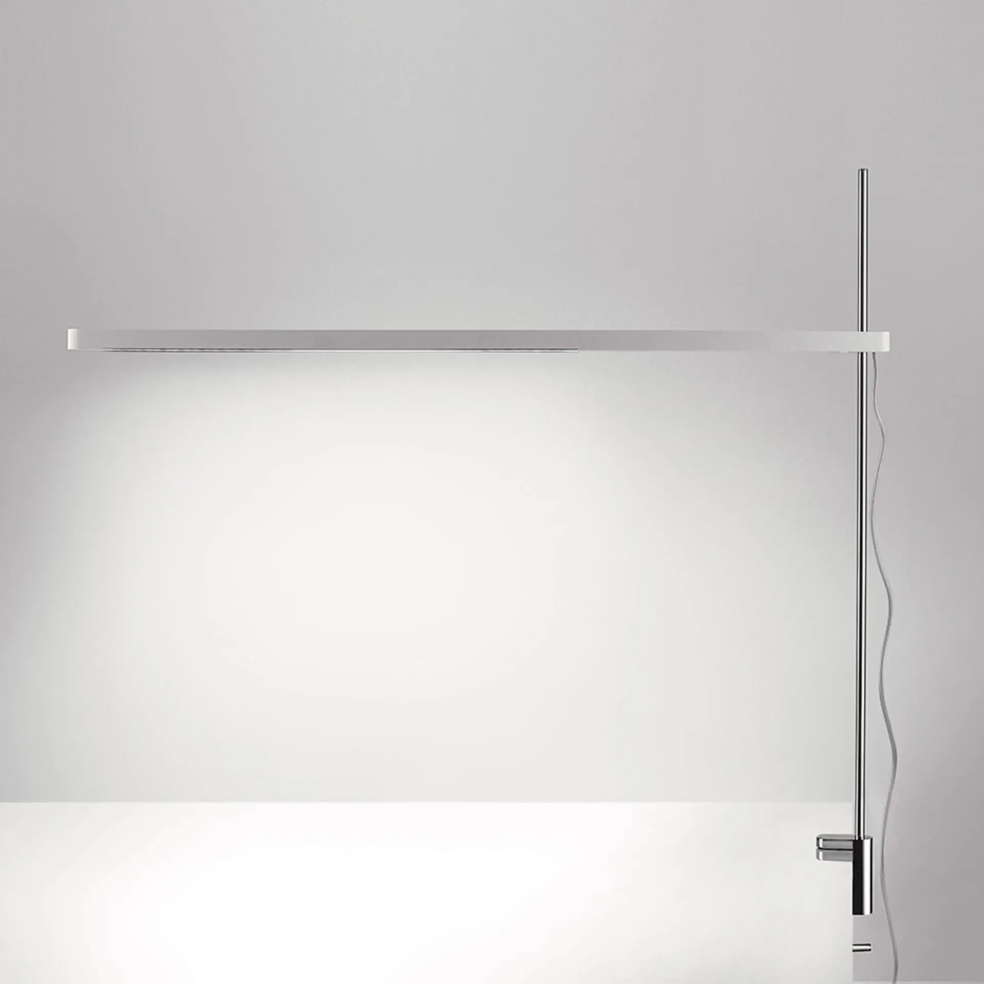 Artemide stolní LED lampa Talak Professional 12 W 3000K stmívatelná s úchytem na desku