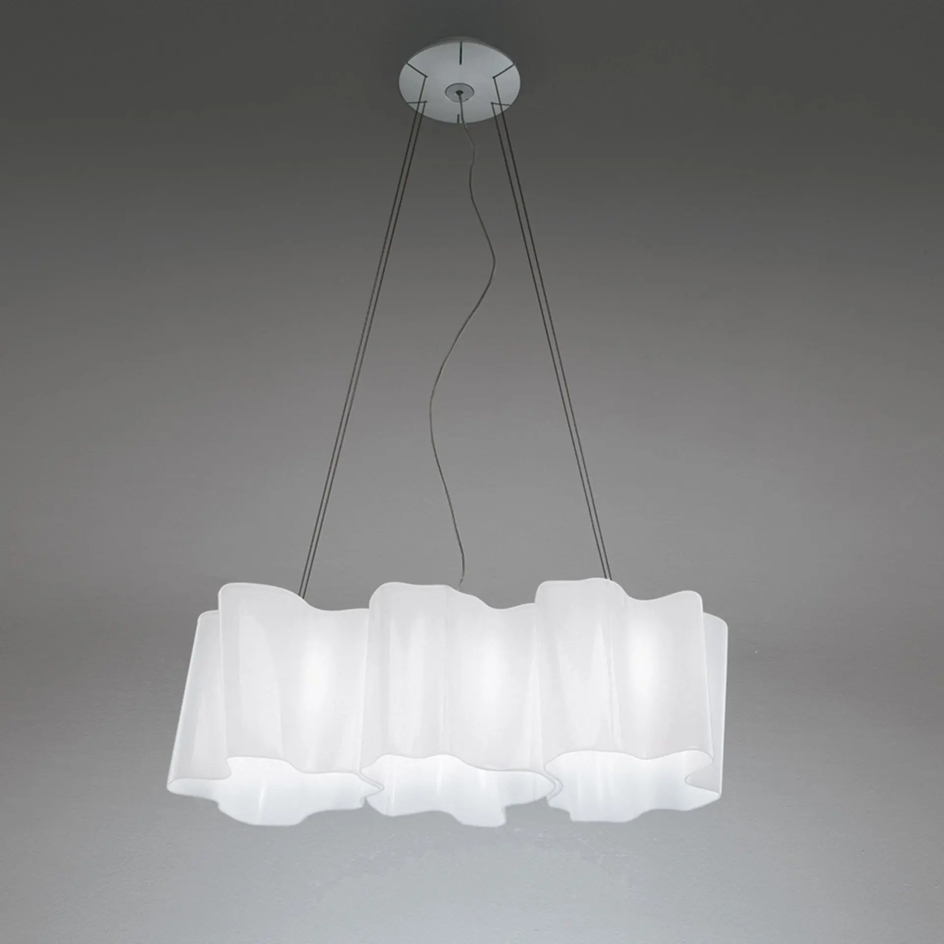 Artemide závěsné svítidlo Logico Mini 3 In Linea Silk, E27, 3x max 12 W