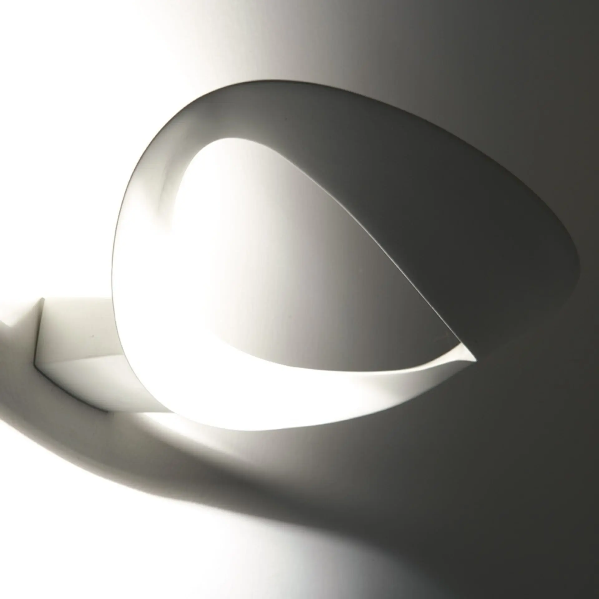 Artemide nástěnné svítidlo Mesmeri 11 W R7s bílá