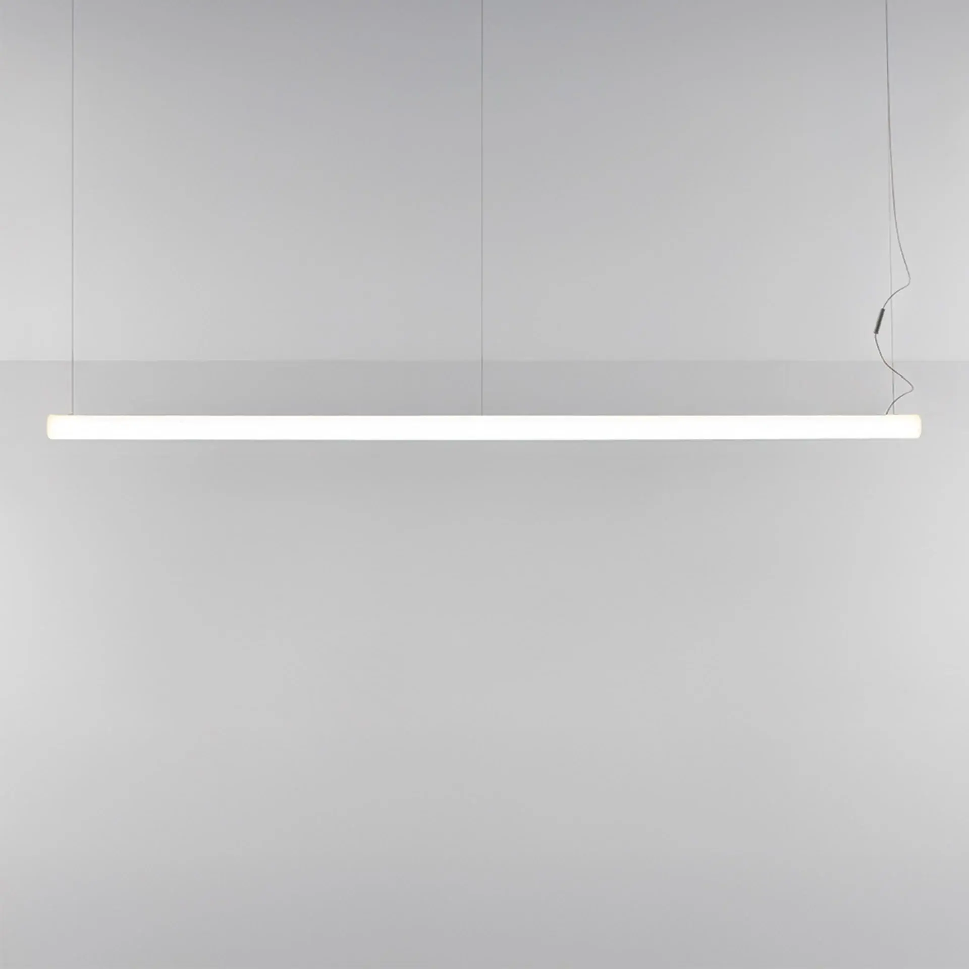 Artemide závěsné svítidlo Alphabet of Light Linear 180 39 W 220-240 V 3000K stmívatelné APP