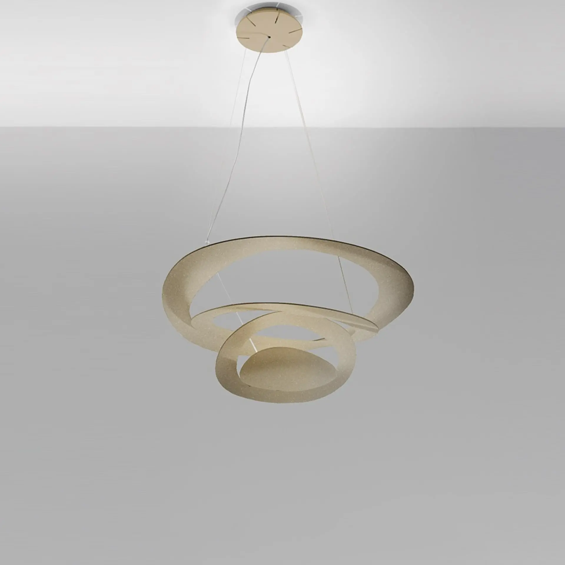 Artemide závěsné svítidlo Pirce Mini LED 44 W 3000K stmívatelné zlaté