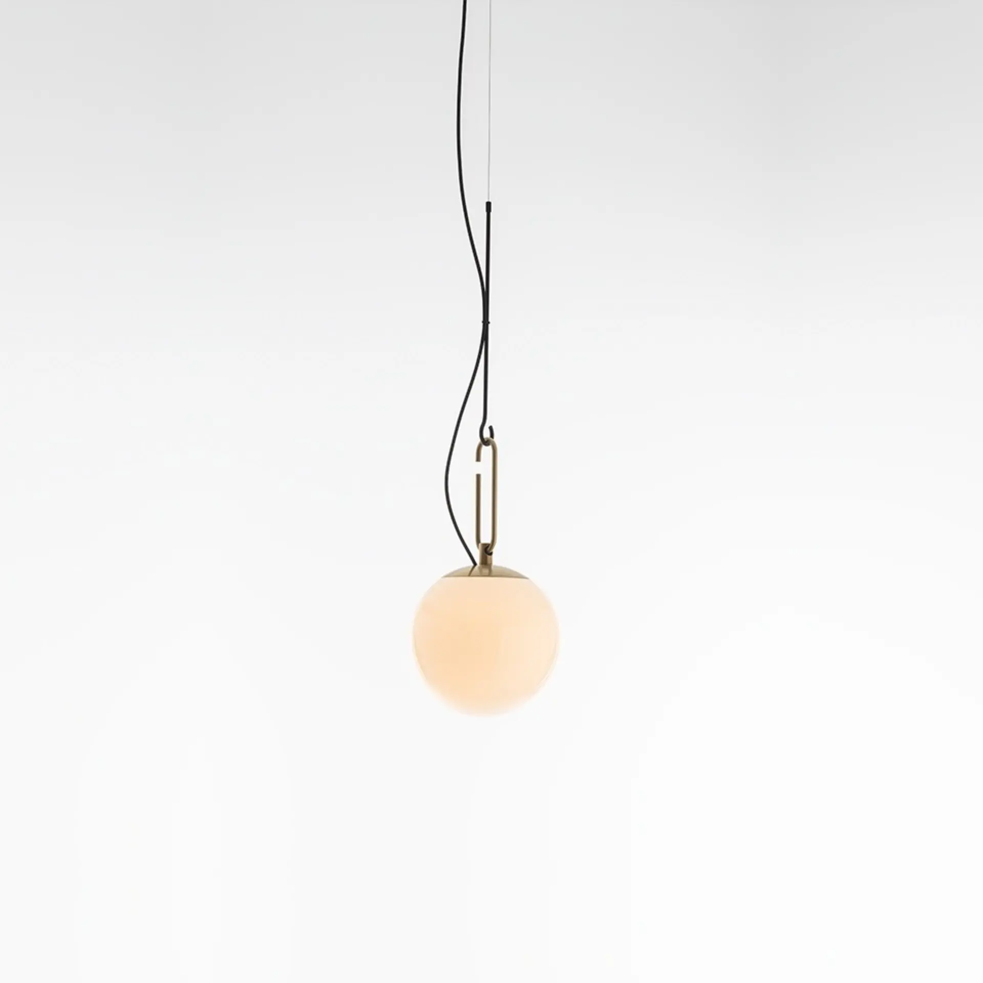 Artemide závěsné svítidlo nh 22 E27 max 15 W