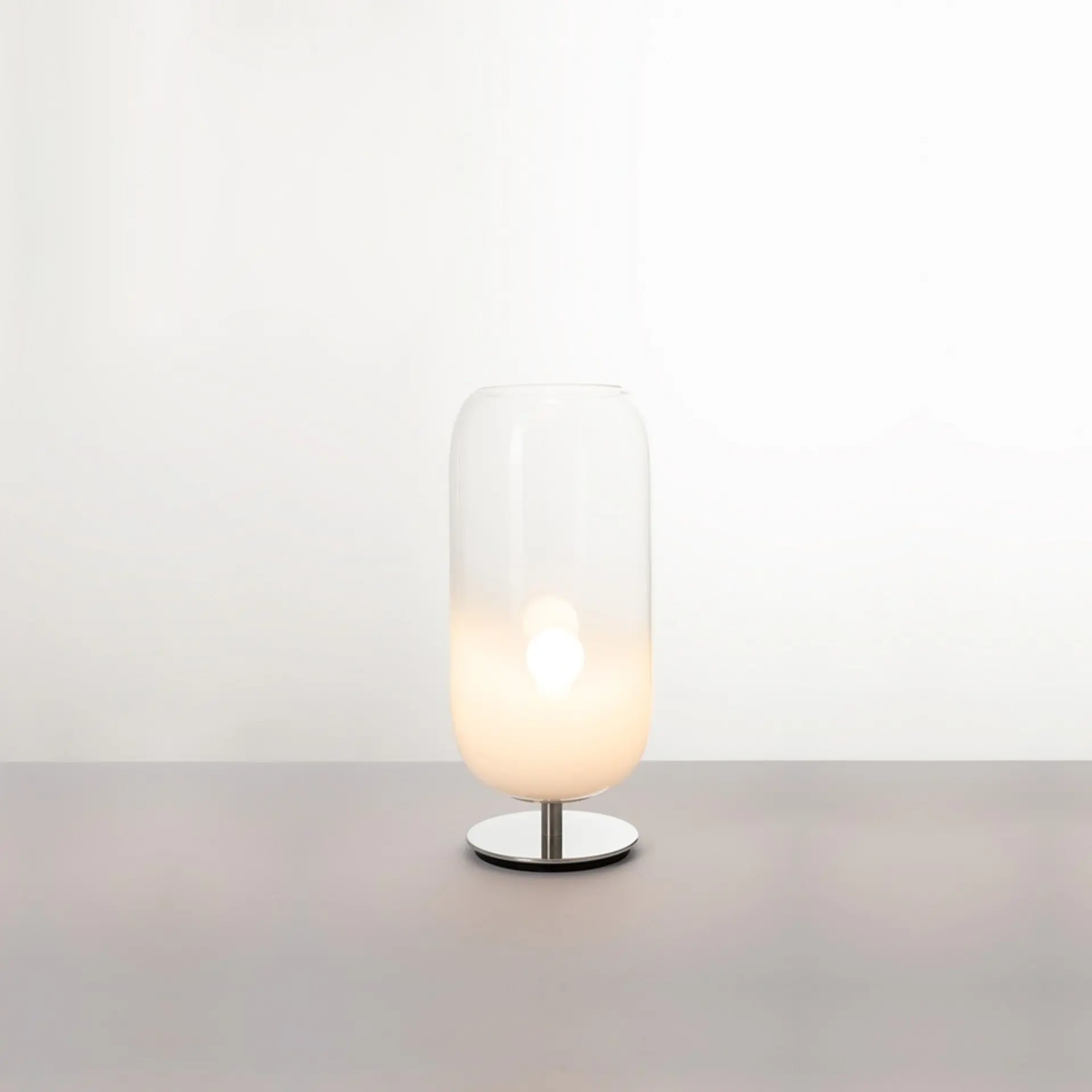 Artemide stolní lampa Gople Mini E14 max 6 W Design Collection bílá