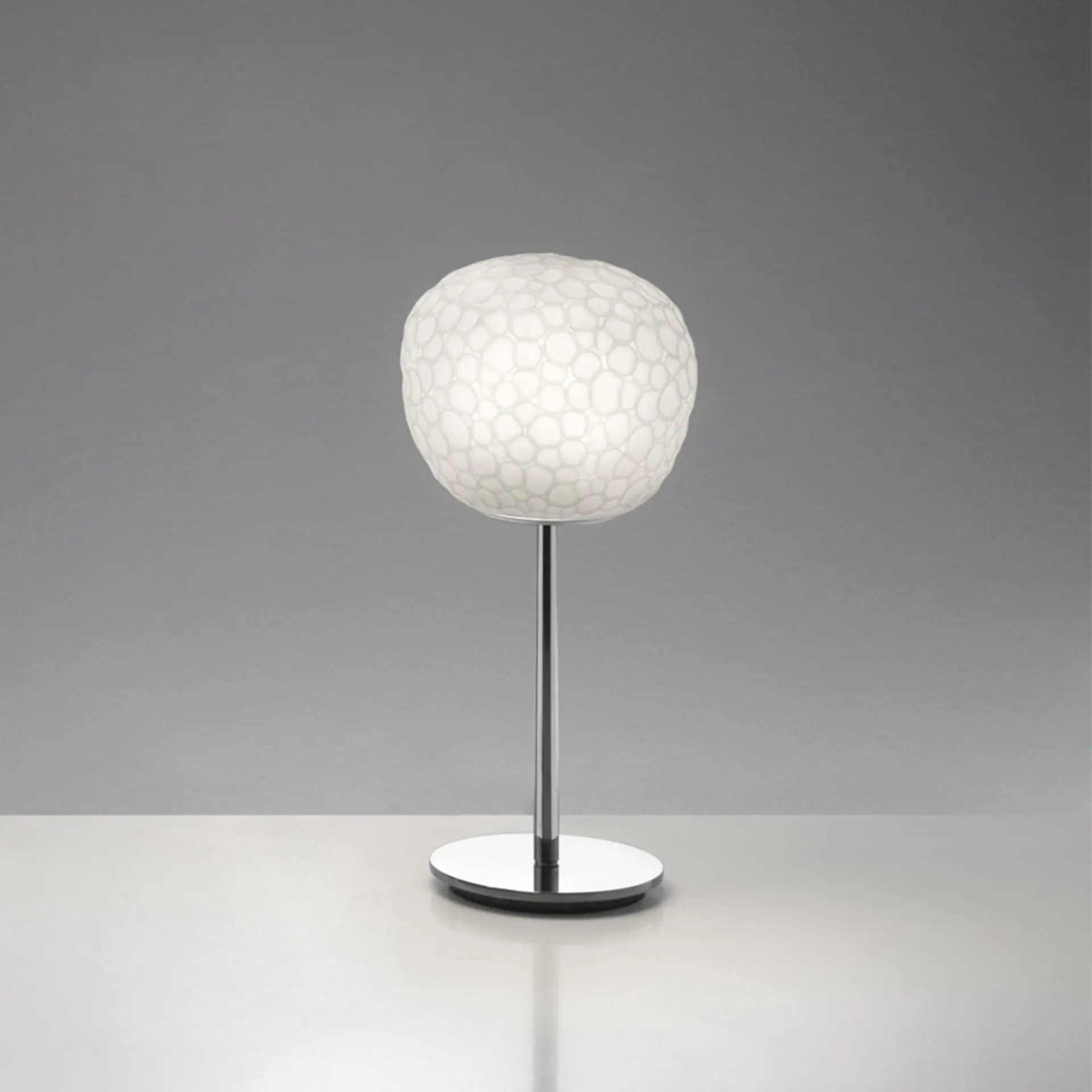 AR 1709110A Meteorite 15 stolní lampa se stojnou (E14) - ARTEMIDE