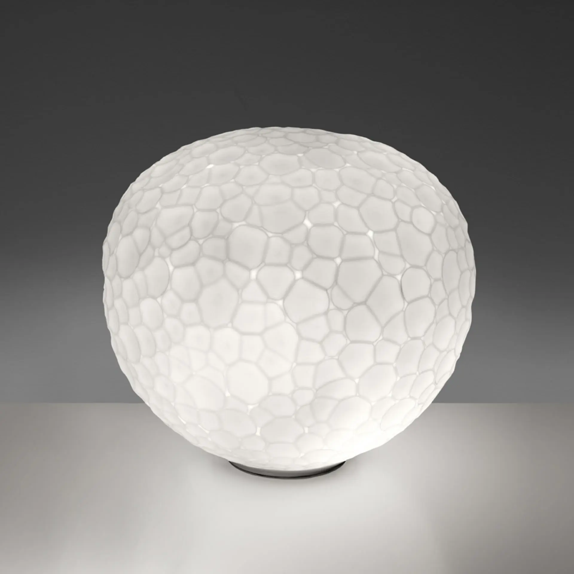 Artemide stolní svítidlo Meteorite 48 E27 21W Design Collection