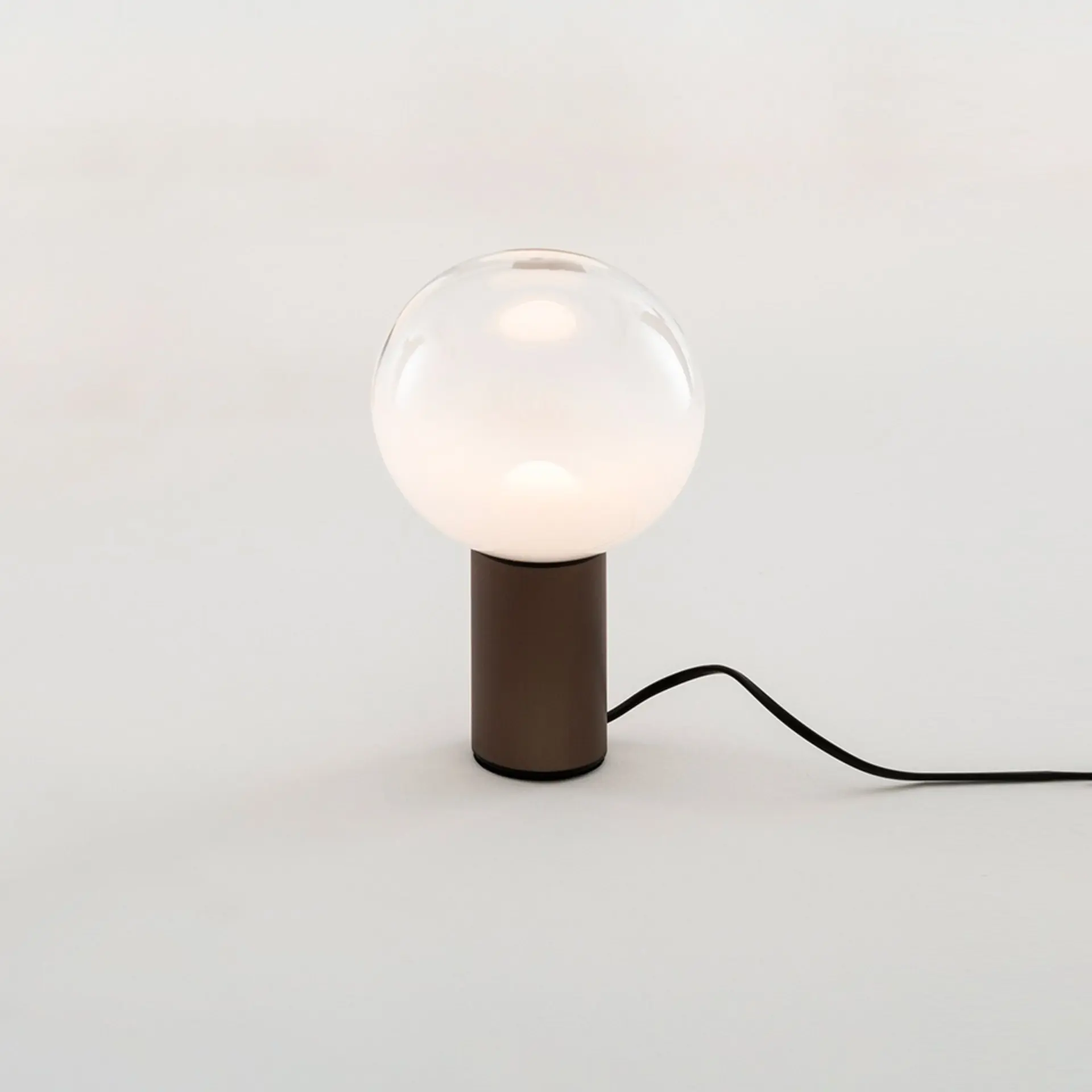 Artemide stolní lampa Laguna 16 E14 8W Design Collection matný bronz