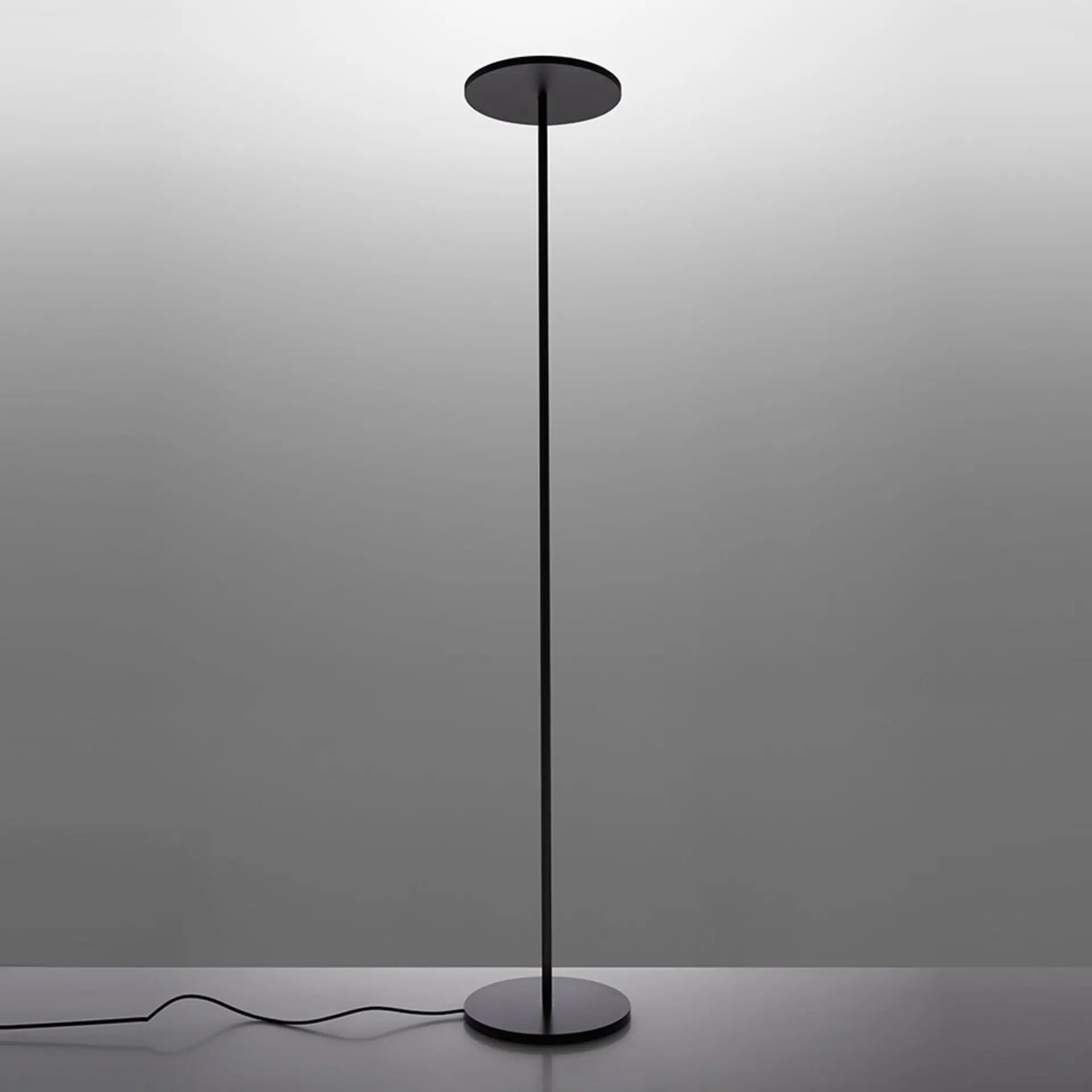 Artemide stojací LED lampa Athena 44 W 2700K stmívatelná černá