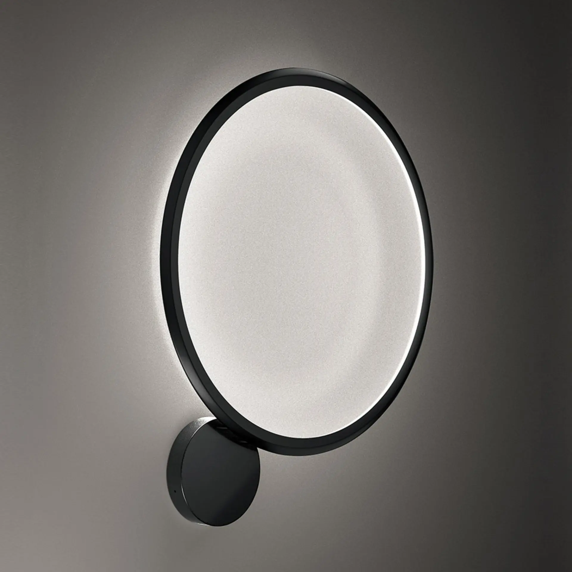 Artemide nástěnné/stropní svítidlo Discovery 40 W 220-240 V stmívatelné 3000K černé
