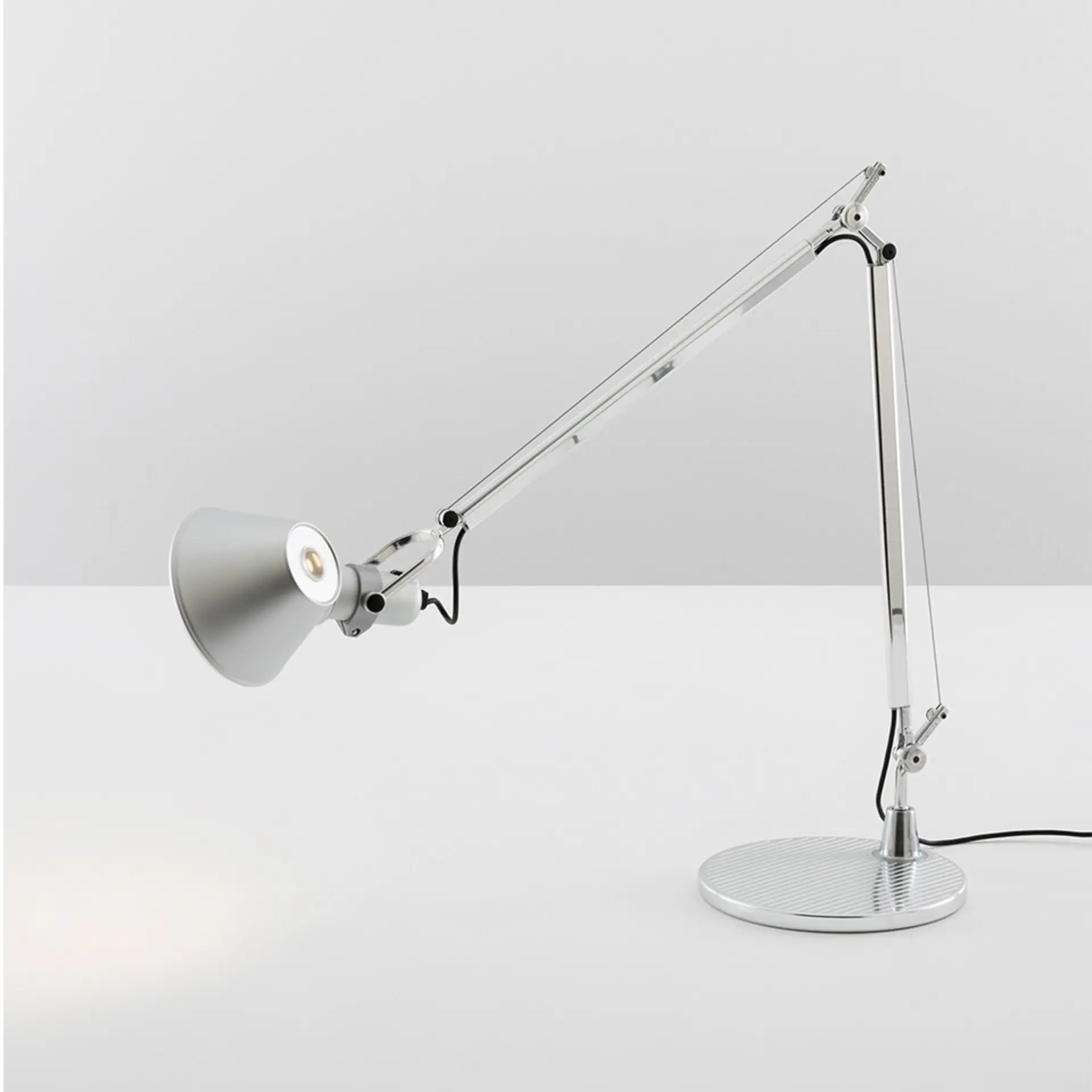 Artemide stolní/nástěnná/stojací LED lampa Tolomeo 8 W 3000K stmívatelná hliník bez podstavce