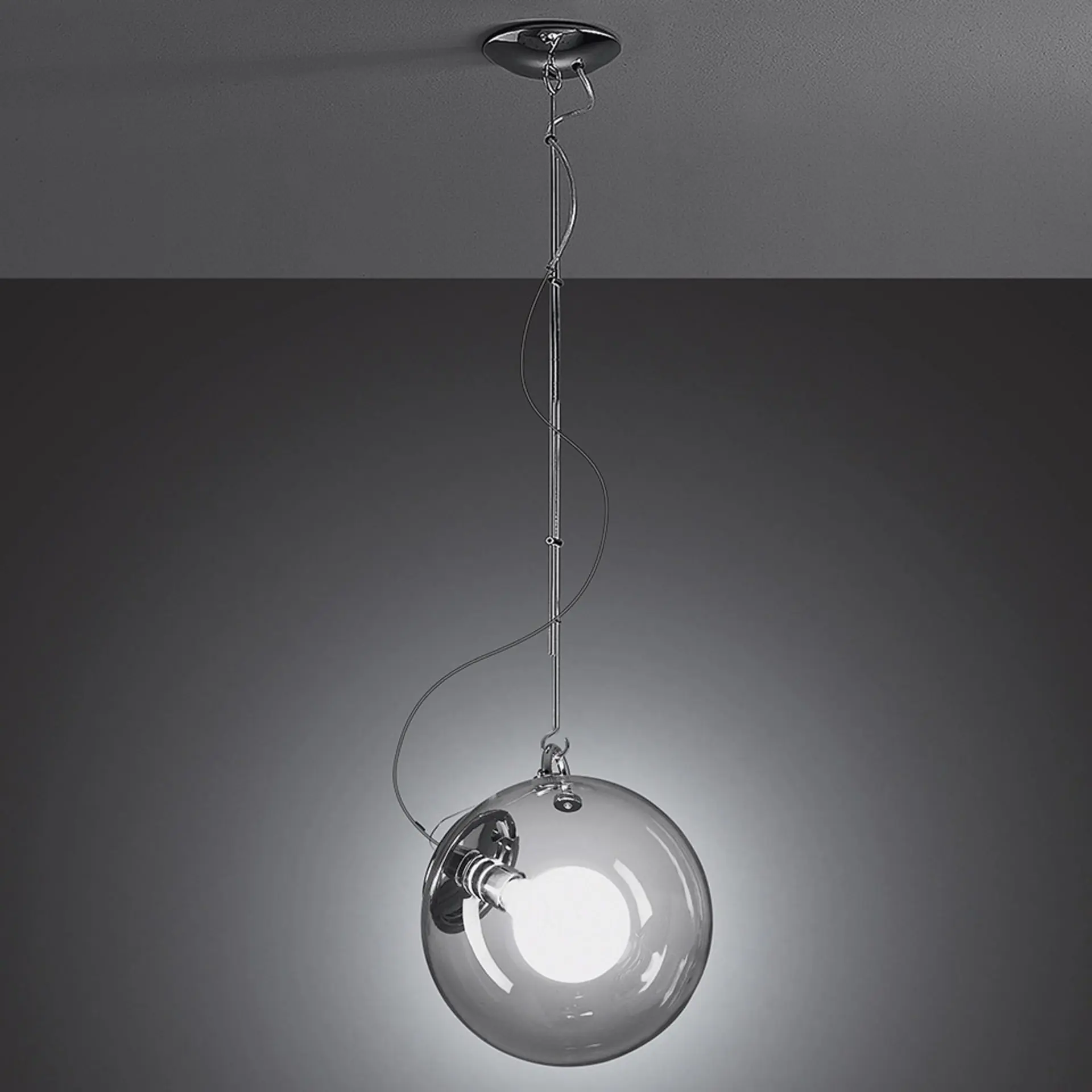 Artemide závěsné svítidlo Miconos E27 15W 220-240V chrom