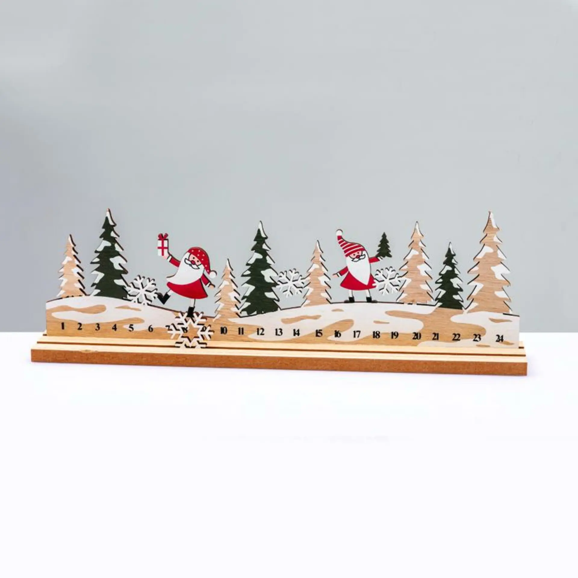 ACA Lighting Vánoční dřevená dekorace vánoční příroda se Santou s odpočítáváním 33x5x10cm X063361
