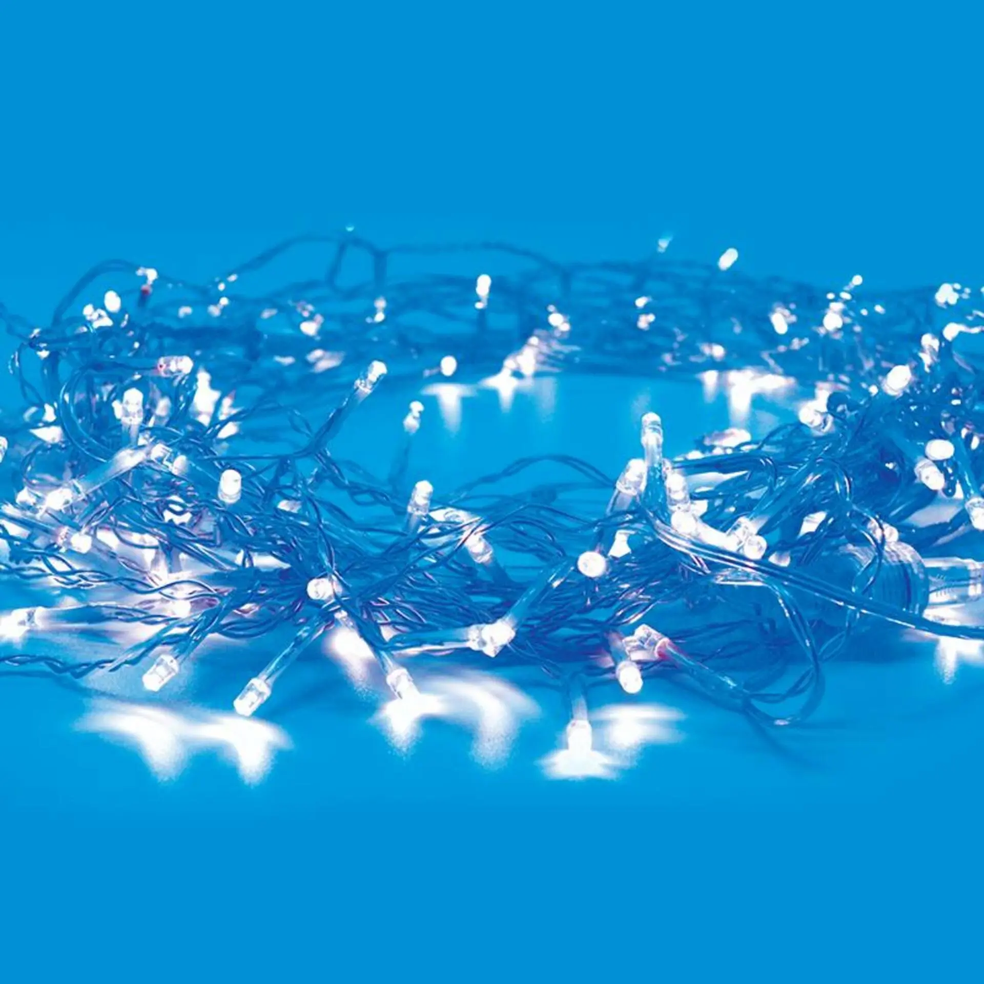 ACA Lighting 50 LED řetěz na baterie (2xAA), modrá, IP20, 490+30cm, čirý kabel X0650612