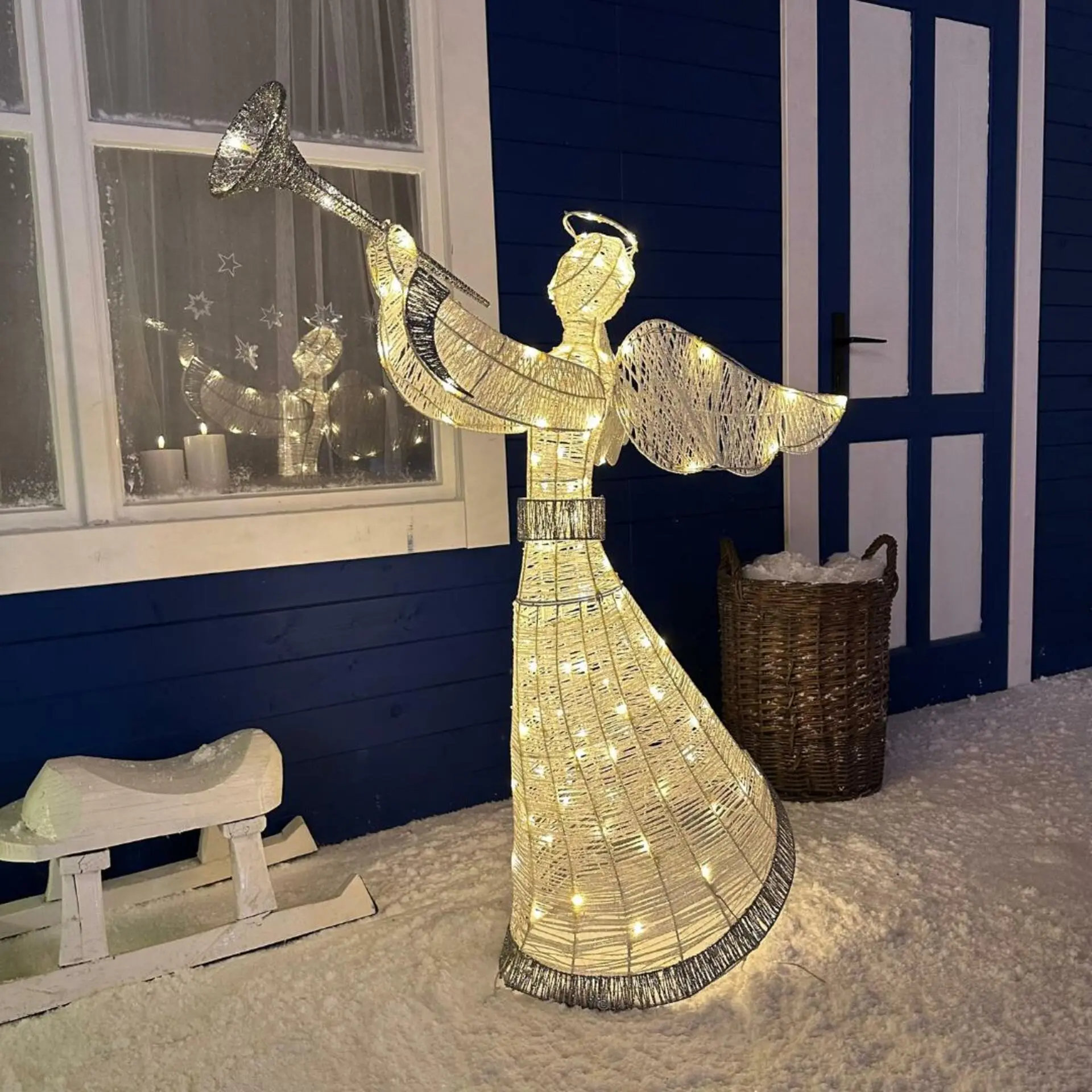 DLED 3DA1W DECOLED Světelný vánoční anděl, 122 cm, teple bílá, 120 LED