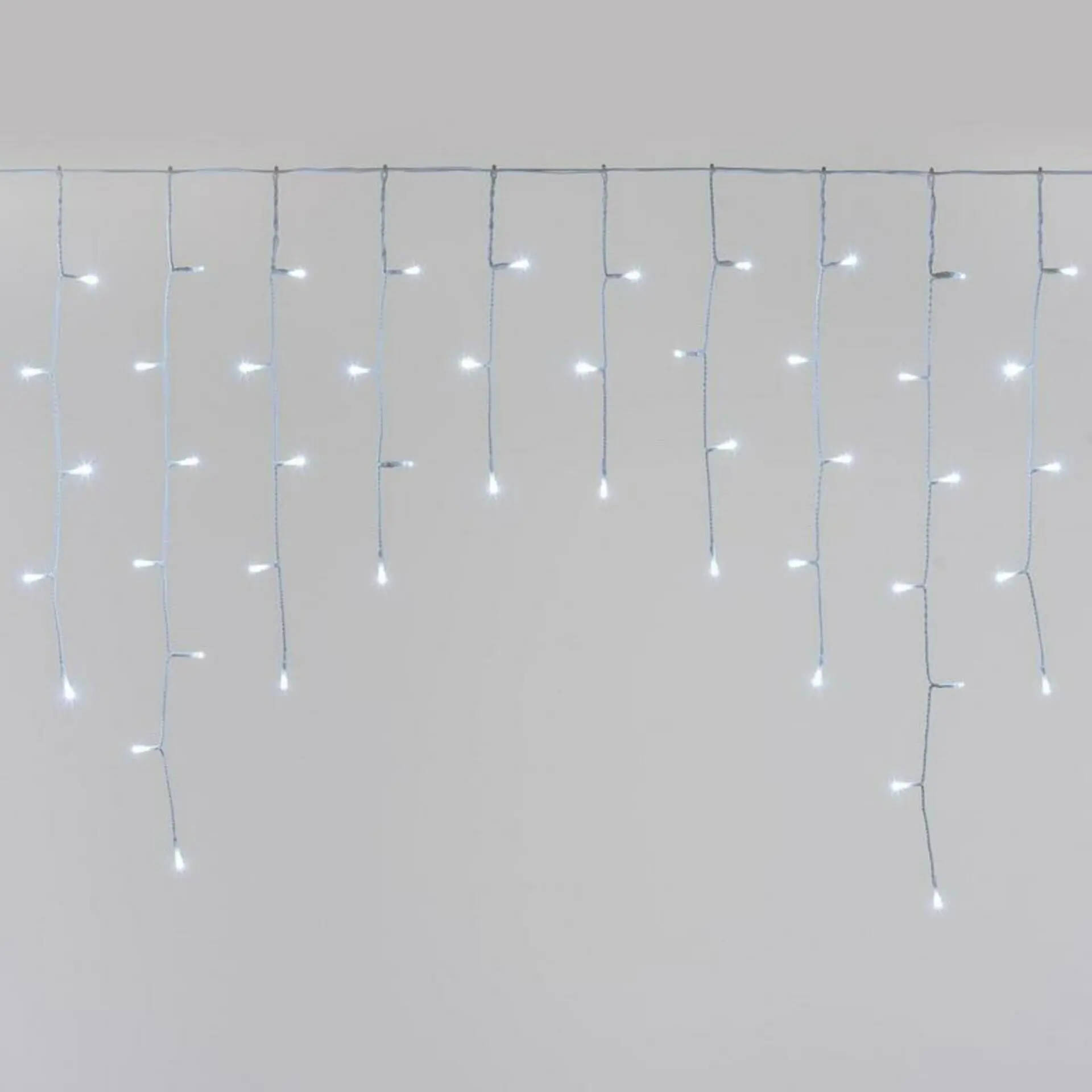 Xmas King XmasKing FLASH LED krápník 4,2x0,7m 186 LED, 24V propojitelné venkovní, studená bílá rampouchy