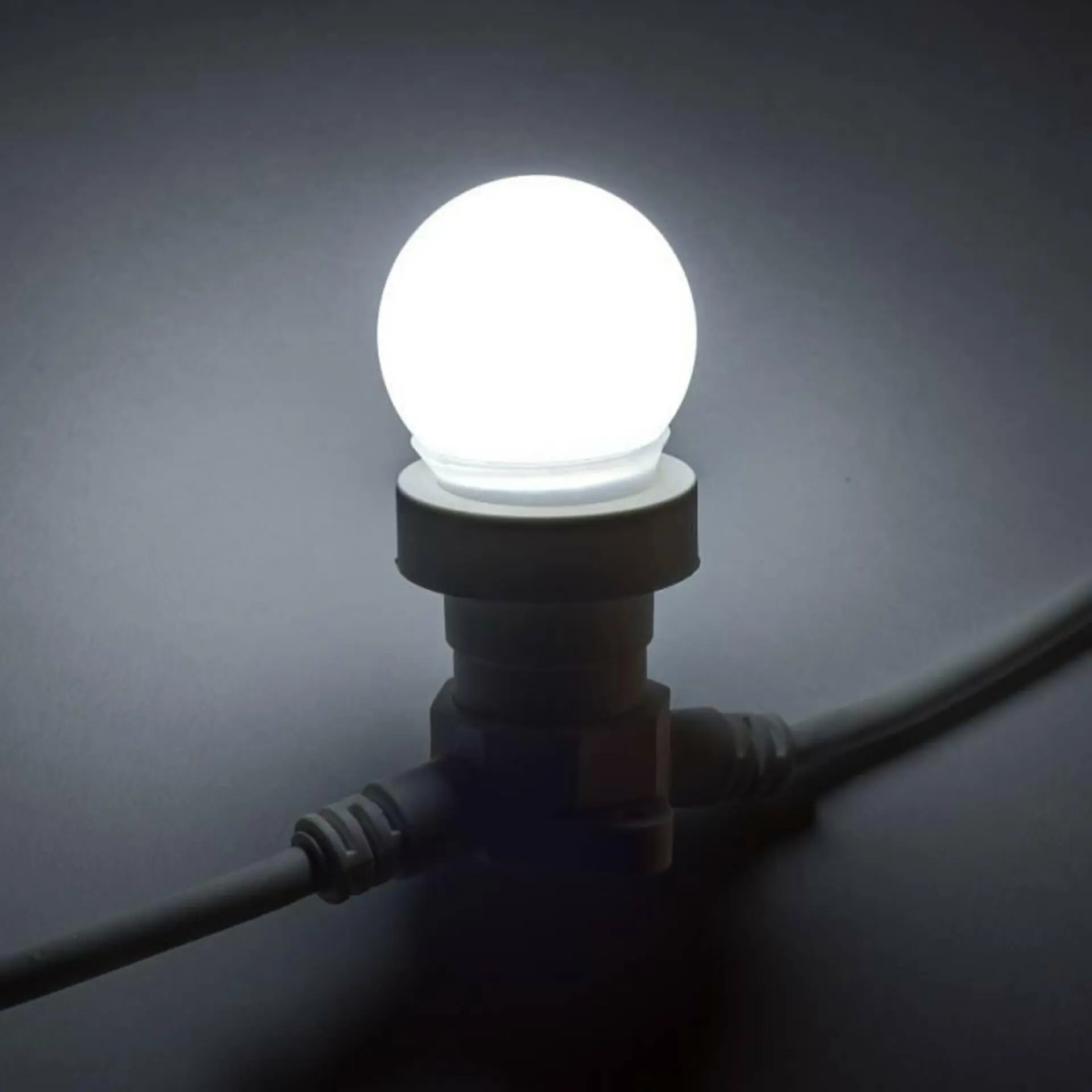 DLED GLNX150 DecoLED Světelná girlanda s vyměnitelnými žárovkami - 50 m, 50 objímek GLNX150
