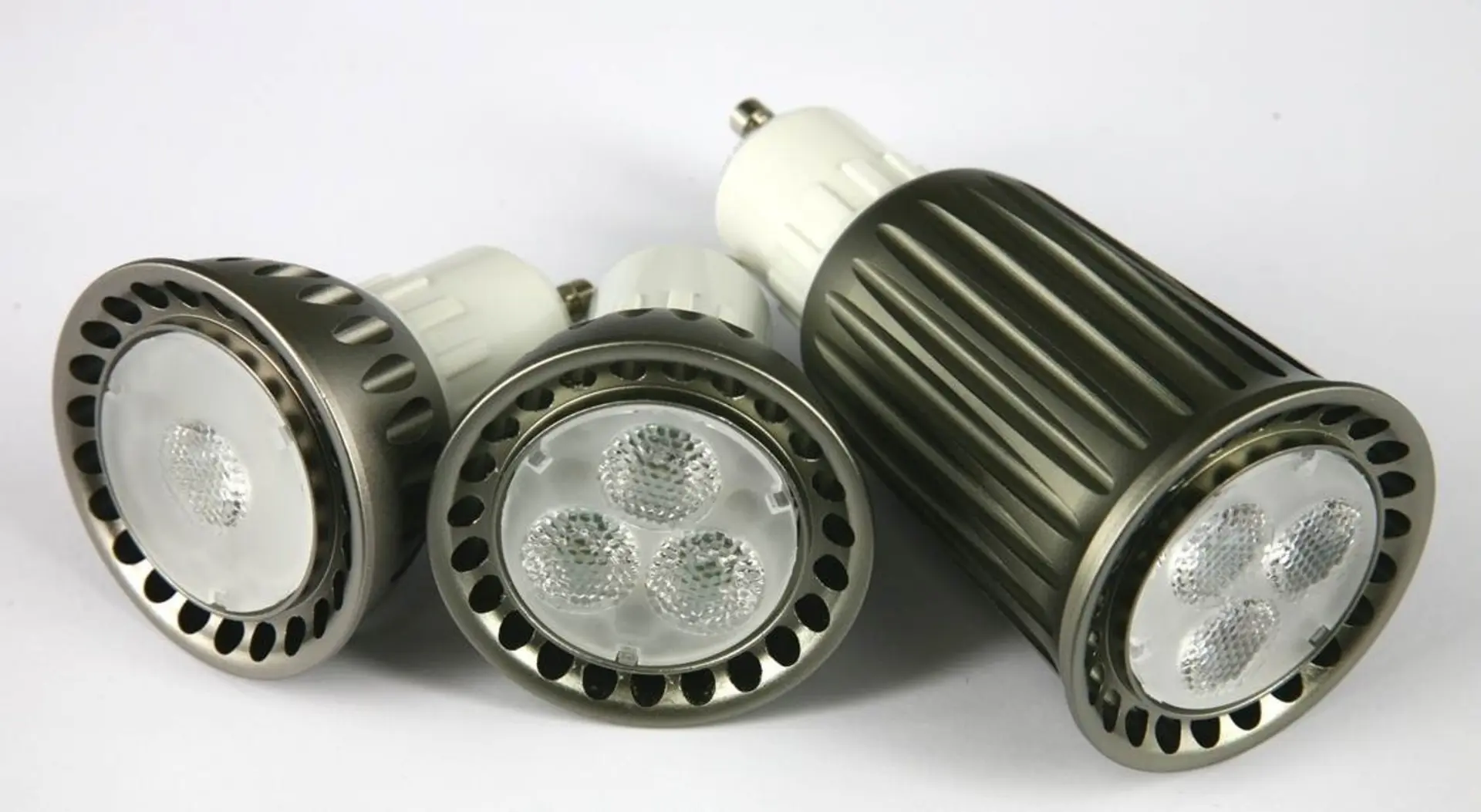 LUMAN LED reflektor 4W GU10 5500K 30d
