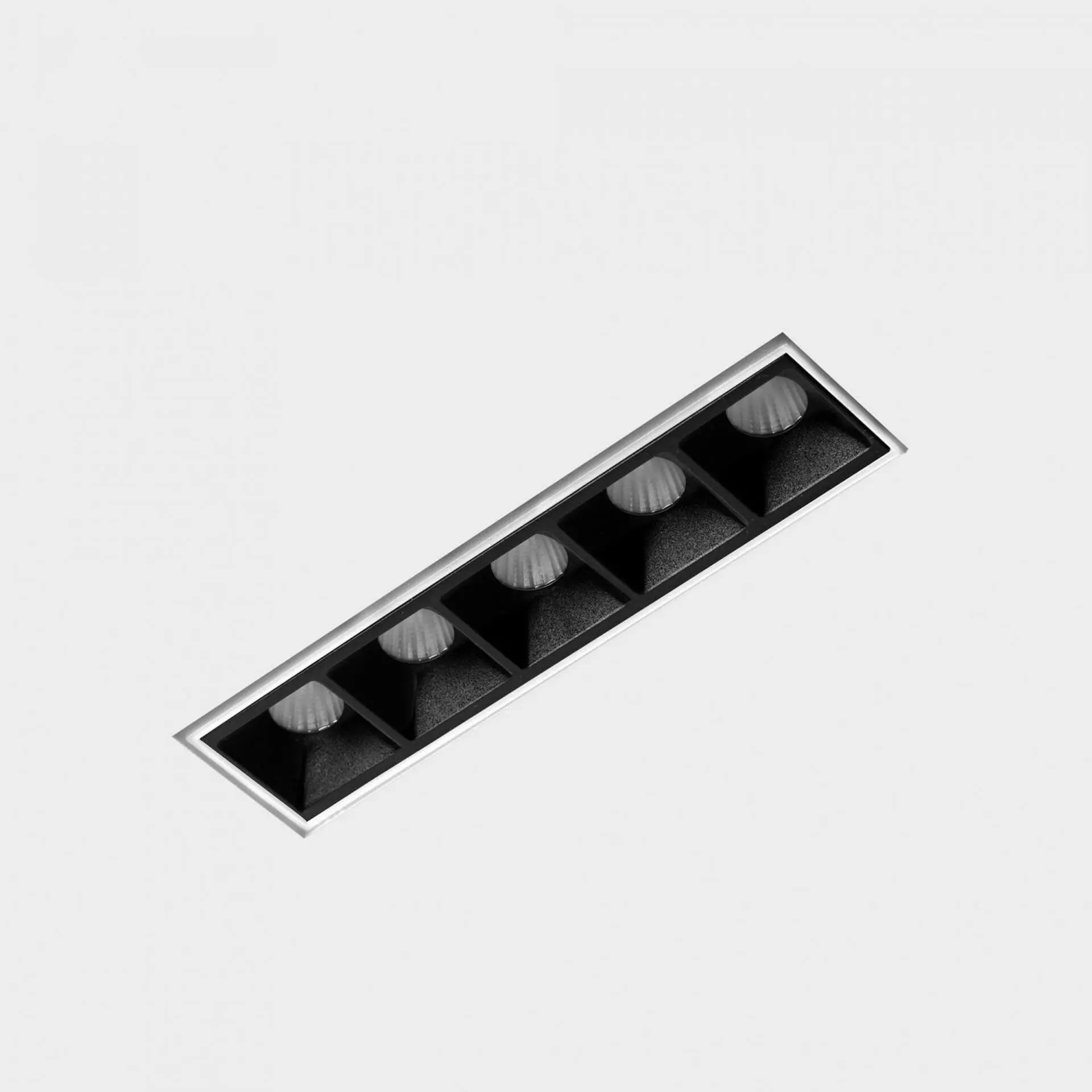 KOHL LIGHTING KOHL-Lighting NSES bezrámečkové zapuštěné svítidlo 137x35 mm bílá-černá 10 W 15D CRI 90 2700K 1.10V